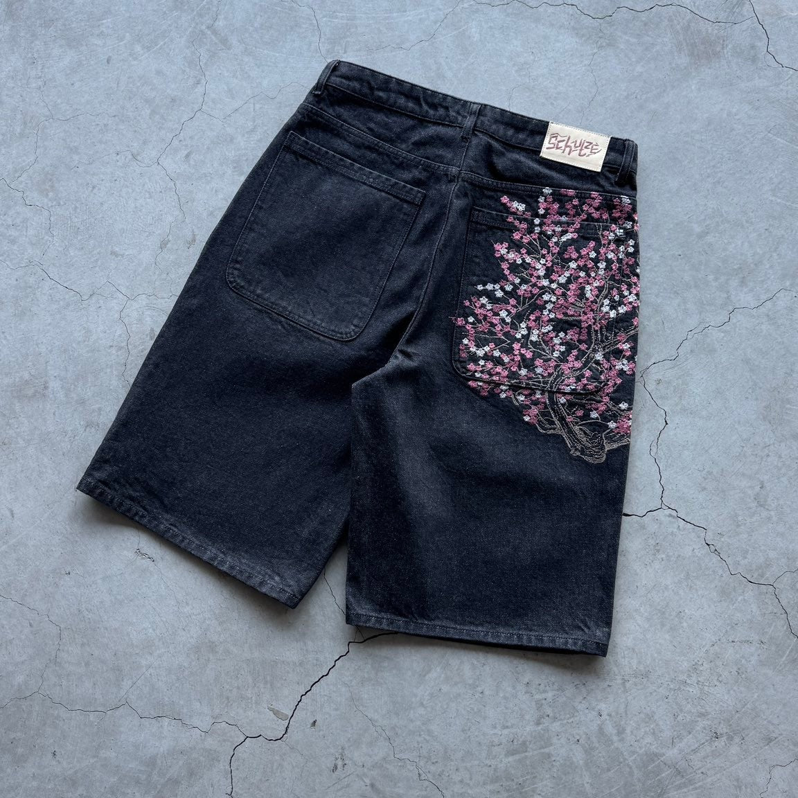 CHERRY SHORT